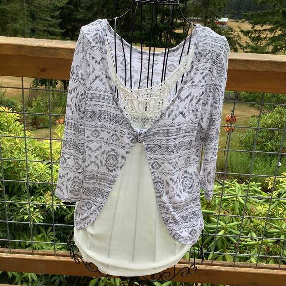 Almost Famous White with Black Aztec Design Pullover with Inset Tank - Picture 4 of 7